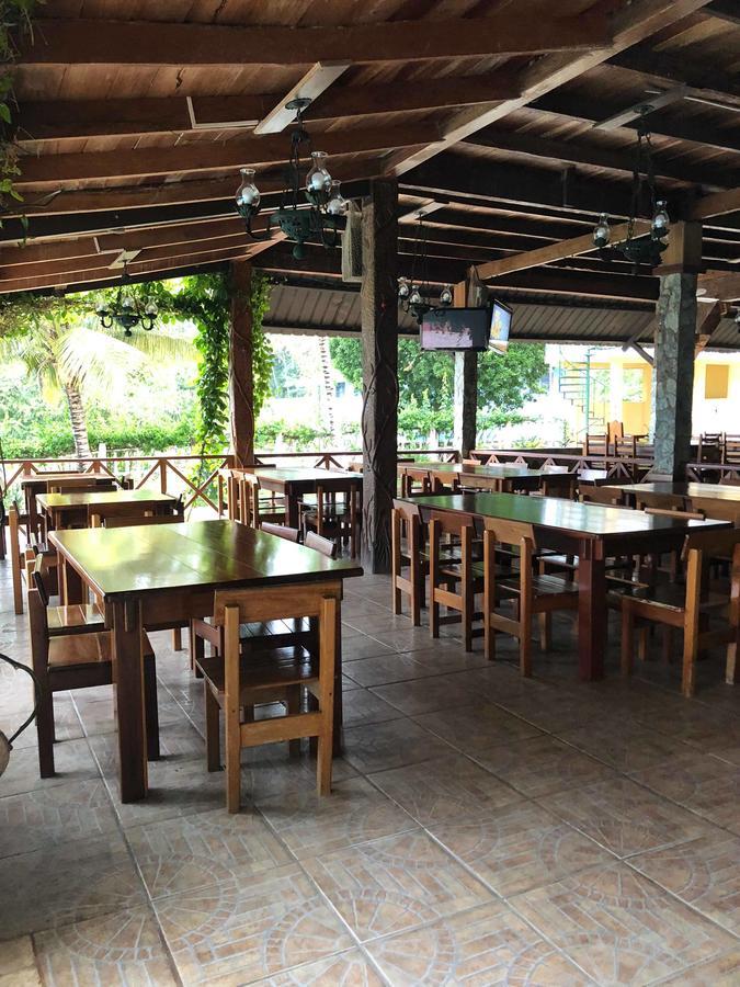 Hotel Y Restaurante El Muelle El Remate Exterior photo